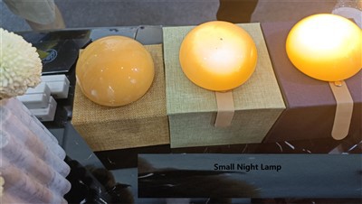 Περίτεχνα σκαλιστά έπιπλα